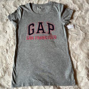 2/$40 Gap  Grey T-shirt San Francisco Ladies/Junior Size XS NWT